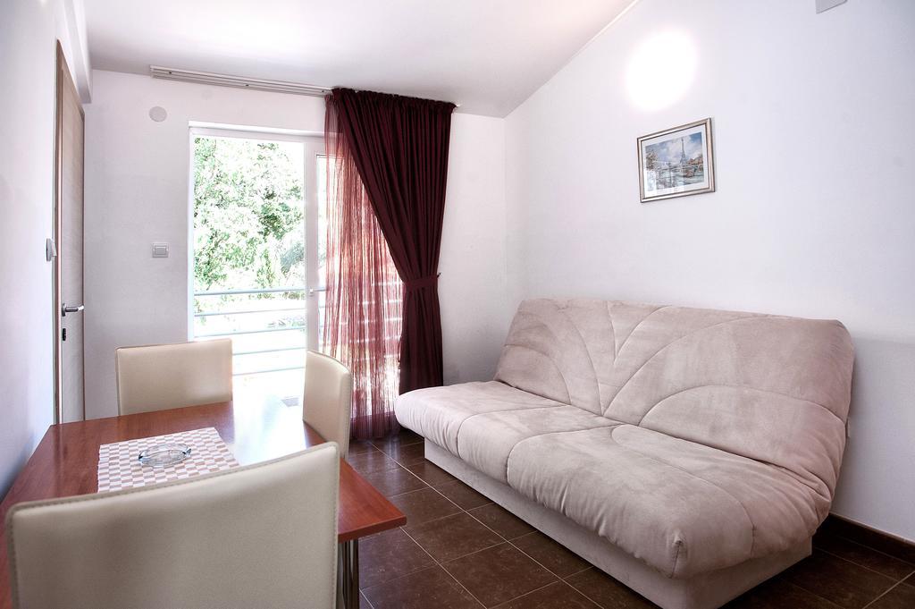 Apartments Durovic Petrovac Quarto foto